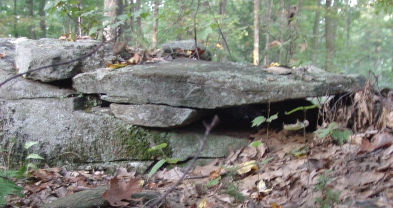 America's Stonehenge Niche Adjacent to Split Stone Spirit Portal